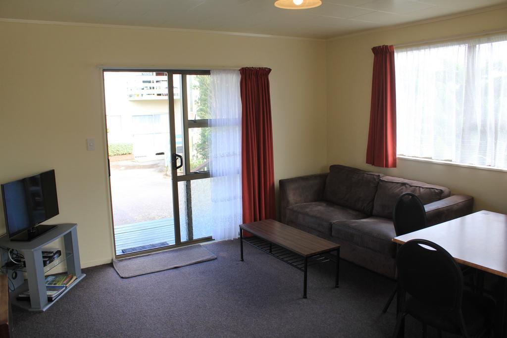 ניו פלימות' Coronation Court Motel מראה חיצוני תמונה