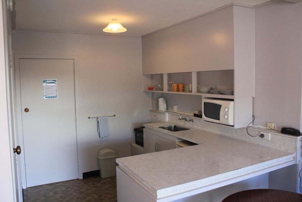 ניו פלימות' Coronation Court Motel מראה חיצוני תמונה