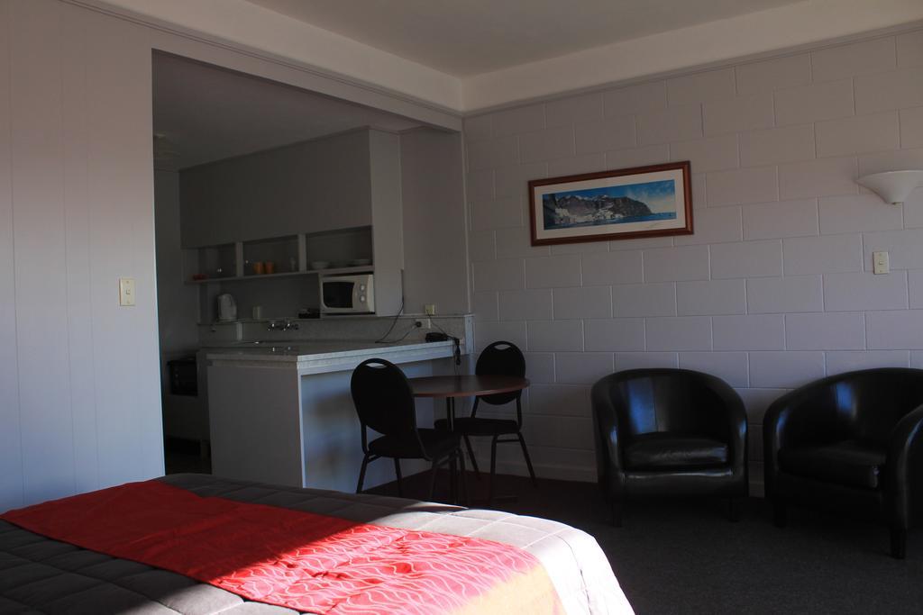 ניו פלימות' Coronation Court Motel מראה חיצוני תמונה