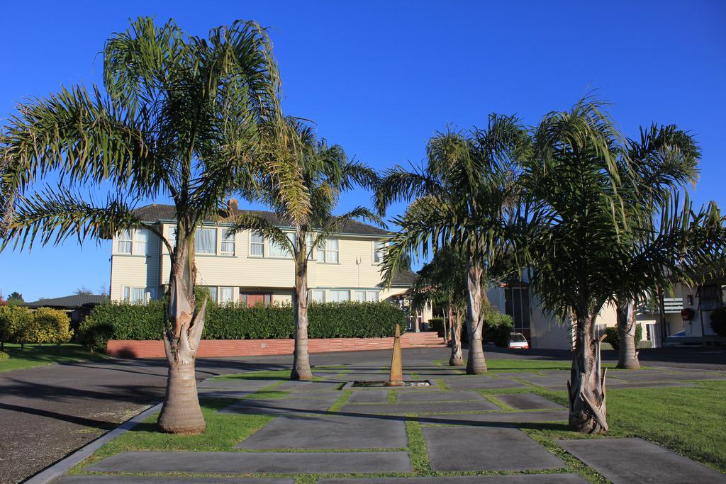 ניו פלימות' Coronation Court Motel מראה חיצוני תמונה
